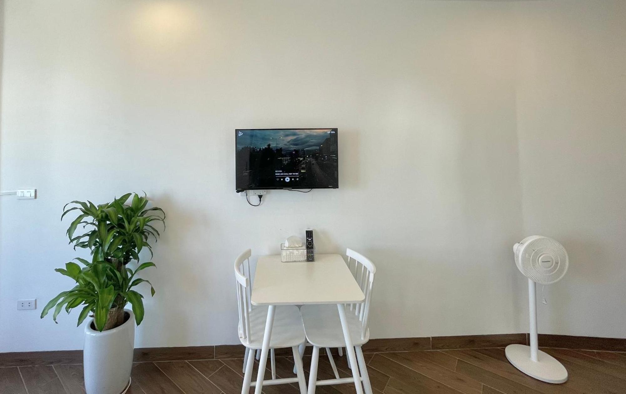 T98 Westlake Trich Sai - Tay Ho Center Lake View Studio Ханой Екстериор снимка
